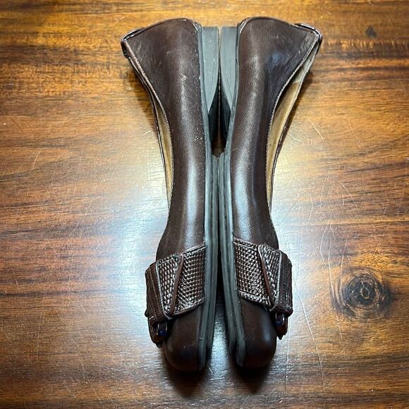 Nurture Karli Brown Leather Belt Toe Accent Flats US 6.5 - Picture 3 of 7